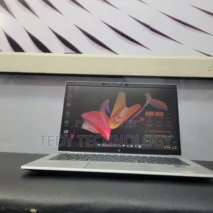 New Laptop HP EliteBook 830 8GB Intel Core i5 SSD 512GB