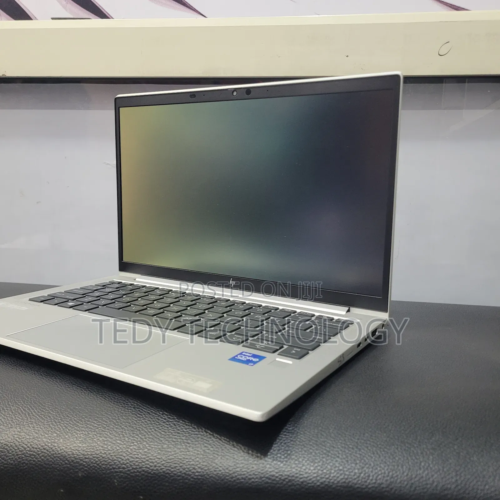 New Laptop HP EliteBook 830 8GB Intel Core i5 SSD 512GB