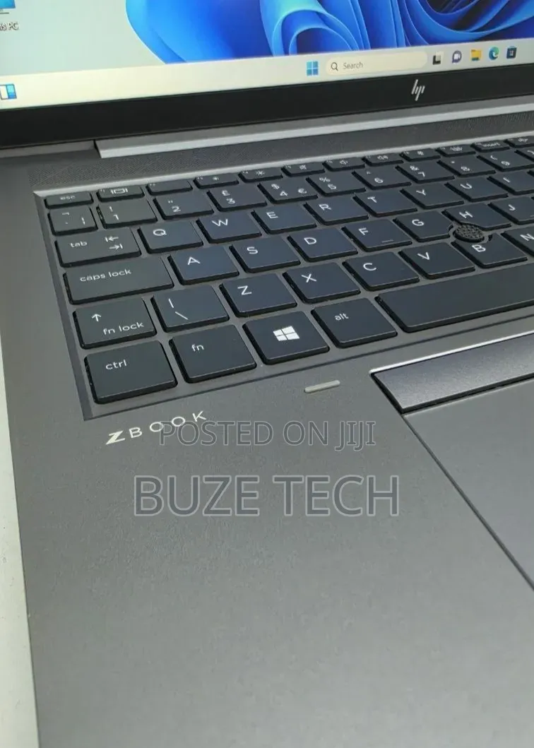 New Laptop HP 16GB Intel Core i7 SSD 512GB