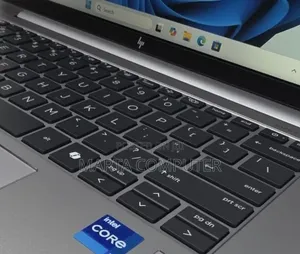 New Laptop HP ZBook Firefly G9 16GB Intel Core i7 SSD 512GB