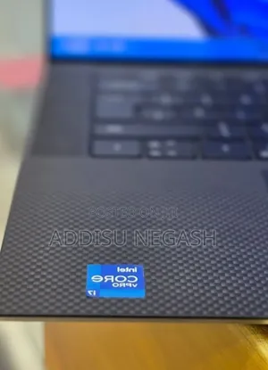 New Laptop Dell Precision 5540 16GB Intel SSD 512GB