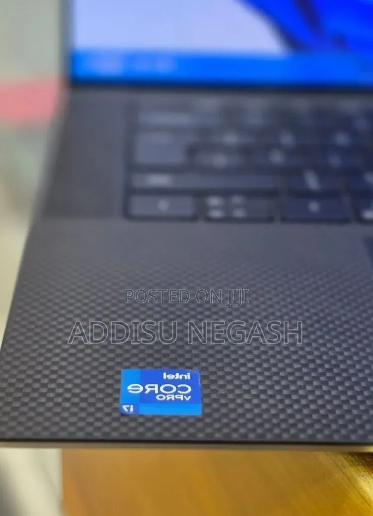 New Laptop Dell Precision 5540 16GB Intel SSD 512GB