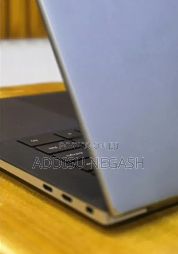 New Laptop Dell Precision 5540 16GB Intel SSD 512GB