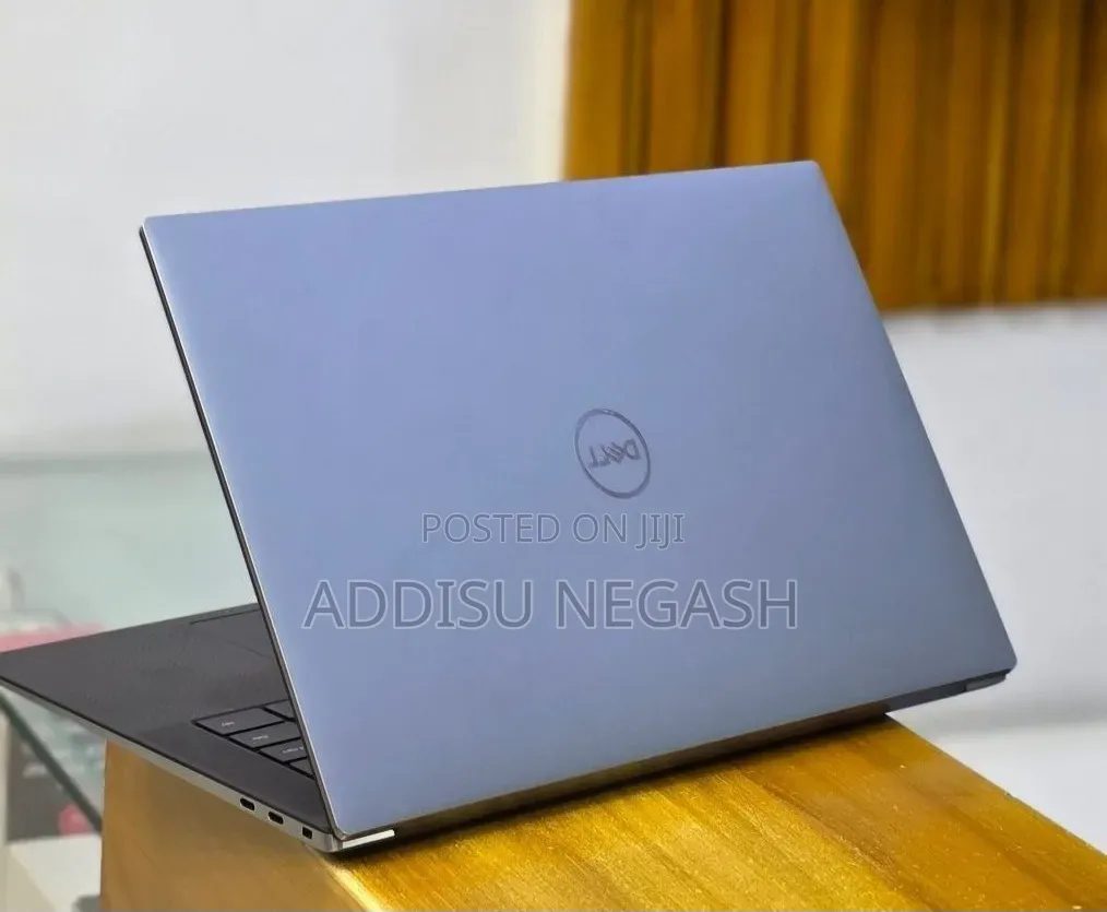 New Laptop Dell Precision 5540 16GB Intel SSD 512GB
