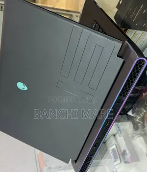 New Laptop Alienware 15 16GB Intel Core i7 SSD 512GB