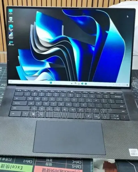 New Laptop Dell XPS 15 16GB Intel Core i7 SSD 512GB