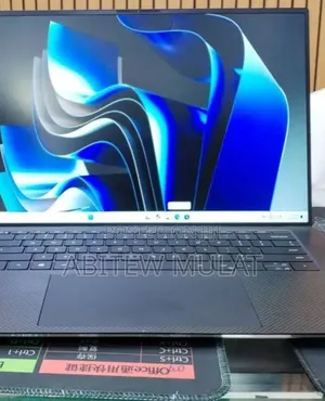 New Laptop Dell XPS 15 16GB Intel Core i7 SSD 512GB