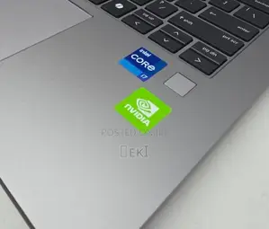 New Laptop HP ZBook Firefly G9 16GB Intel Core i7 SSD 512GB