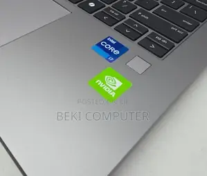 New Laptop HP ZBook Firefly G9 16GB Intel Core i7 SSD 512GB