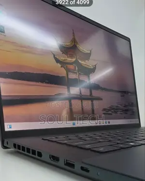 New Laptop Dell Inspiron 16 Plus 7620 16GB Intel Core i7 SSD 512GB