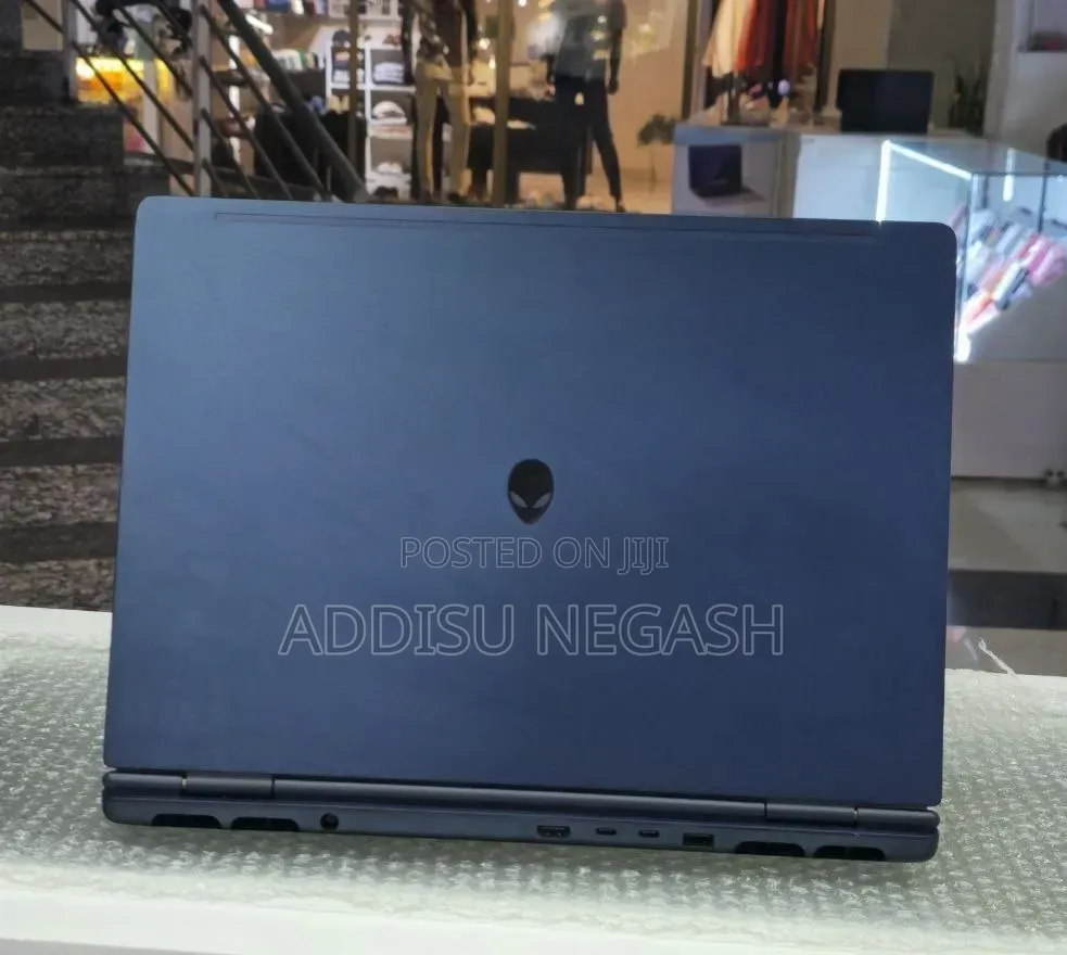 New Laptop Airis 16GB Intel Core i7 SSD 512GB