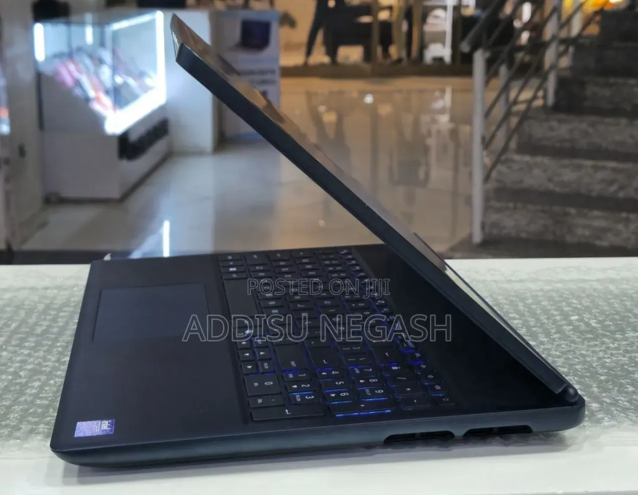 New Laptop Airis 16GB Intel Core i7 SSD 512GB