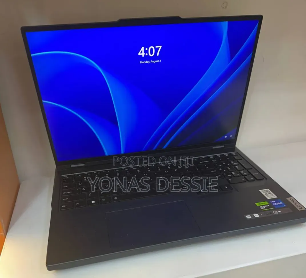 New Laptop Lenovo Legion Pro 7 24GB Intel Core i7 SSD 1T