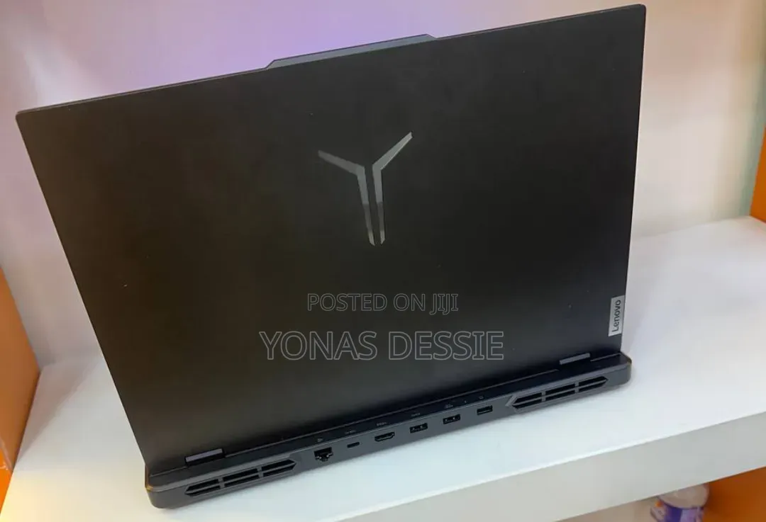 New Laptop Lenovo Legion Pro 7 24GB Intel Core i7 SSD 1T