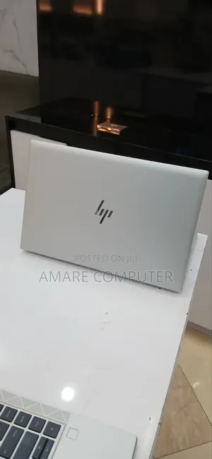New Laptop HP EliteBook 840 G8 16GB Intel Core i7 SSD 512GB