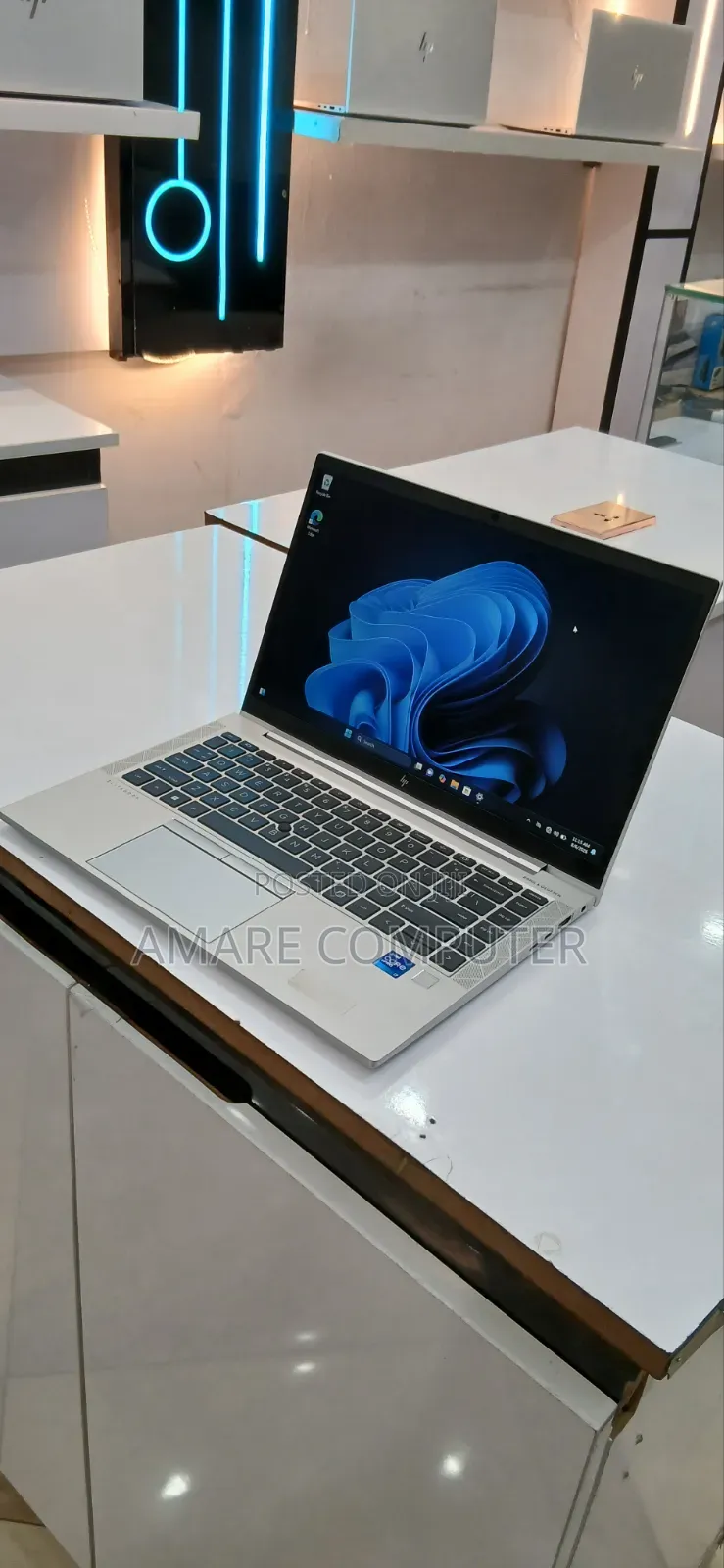 New Laptop HP EliteBook 840 G8 16GB Intel Core i7 SSD 512GB