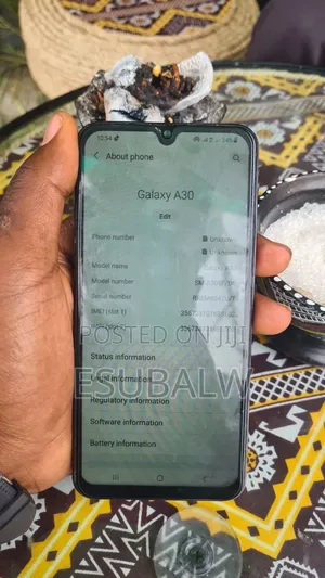 Samsung Galaxy A30 64 GB Black