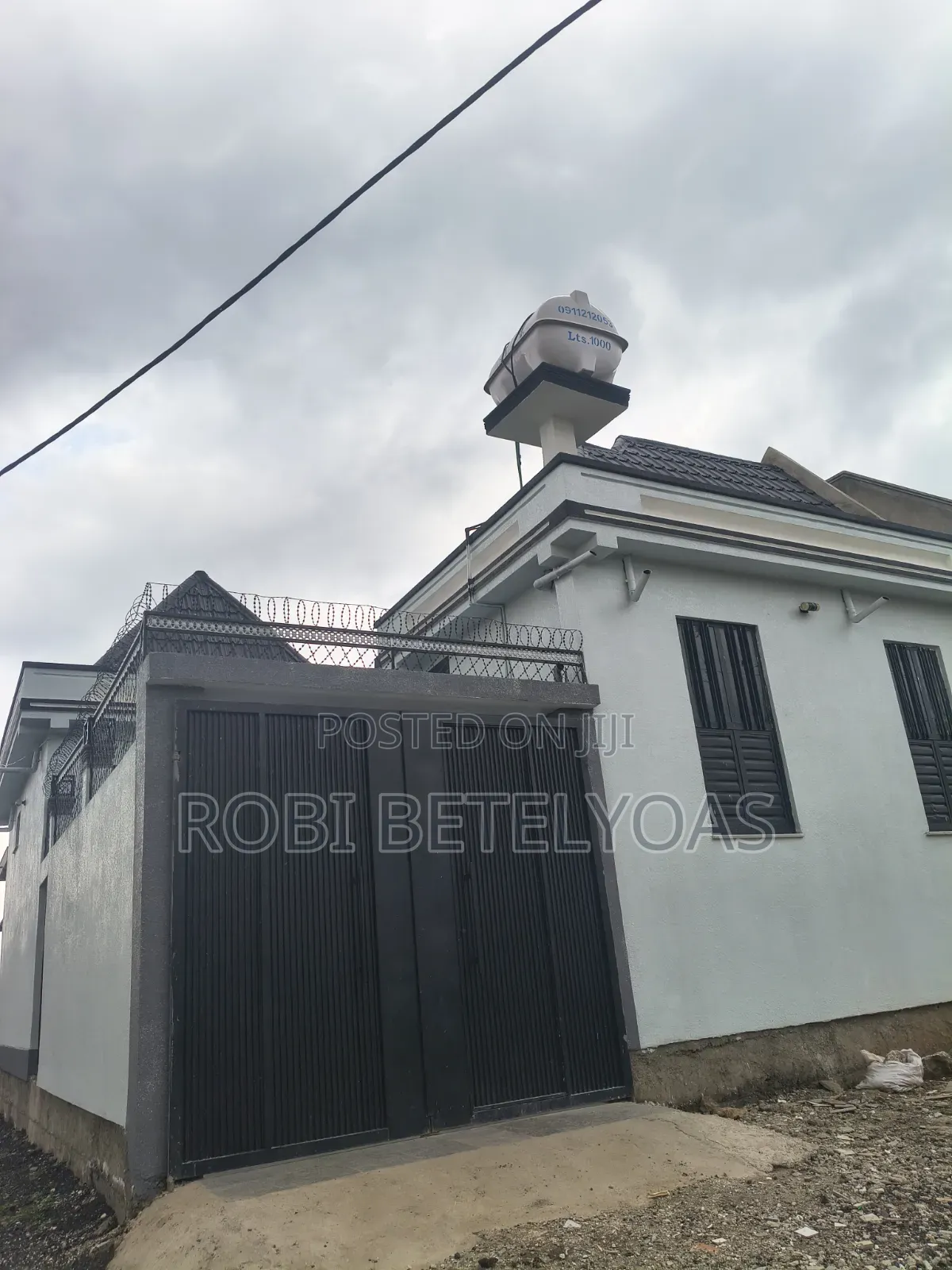 Furnished 4bdrm House in L Sheep, East Shewa for sale