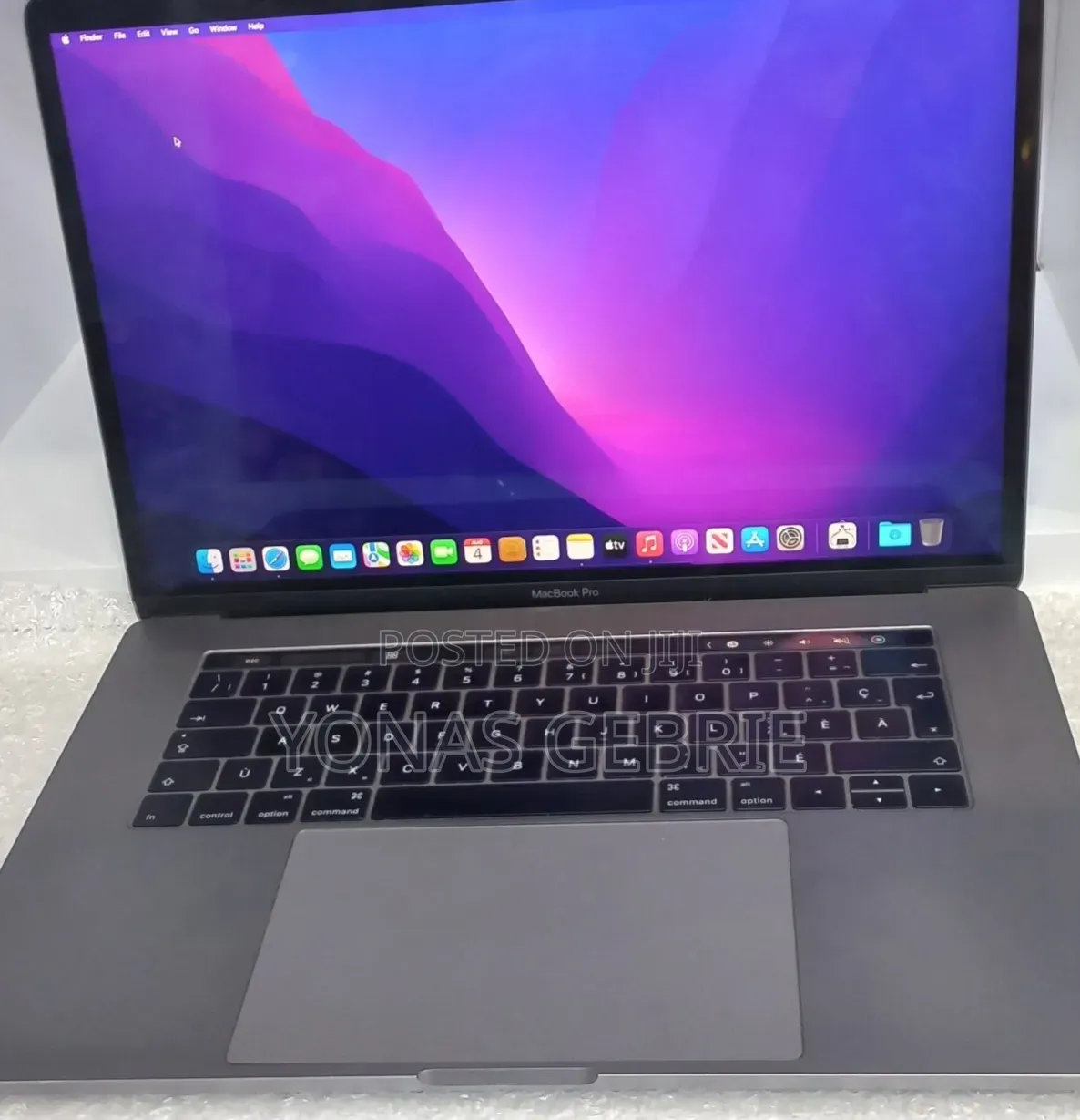 New Laptop Apple MacBook 16GB Intel Core i7 SSD 512GB