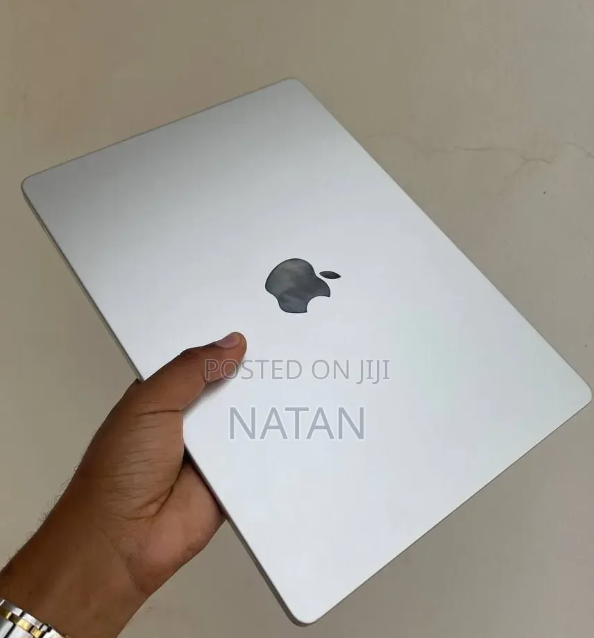 New Laptop Apple MacBook Pro 2024 M4 Pro 16GB Apple M4 Pro SSD 512GB