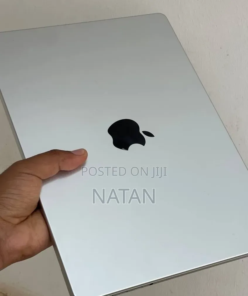 New Laptop Apple MacBook Pro 2024 M4 Pro 16GB Apple M4 Pro SSD 512GB