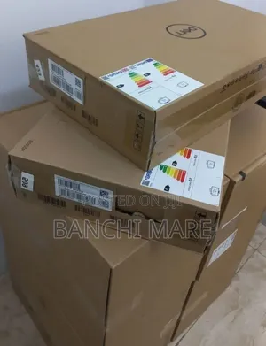 New Laptop Dell Pro 16 8GB Intel Core i5 SSD 512GB
