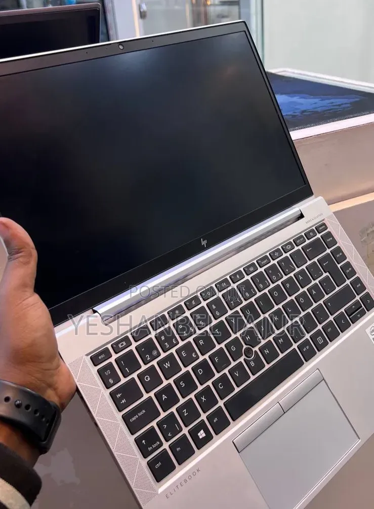 New Laptop HP EliteBook 840 G7 8GB Intel Core i5 SSD 512GB