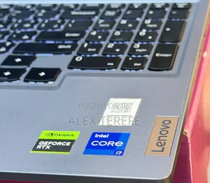 New Laptop Lenovo LOQ 15AHP10 16GB Intel Core i7 SSD 512GB
