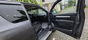 Toyota Hilux 2016 Gray