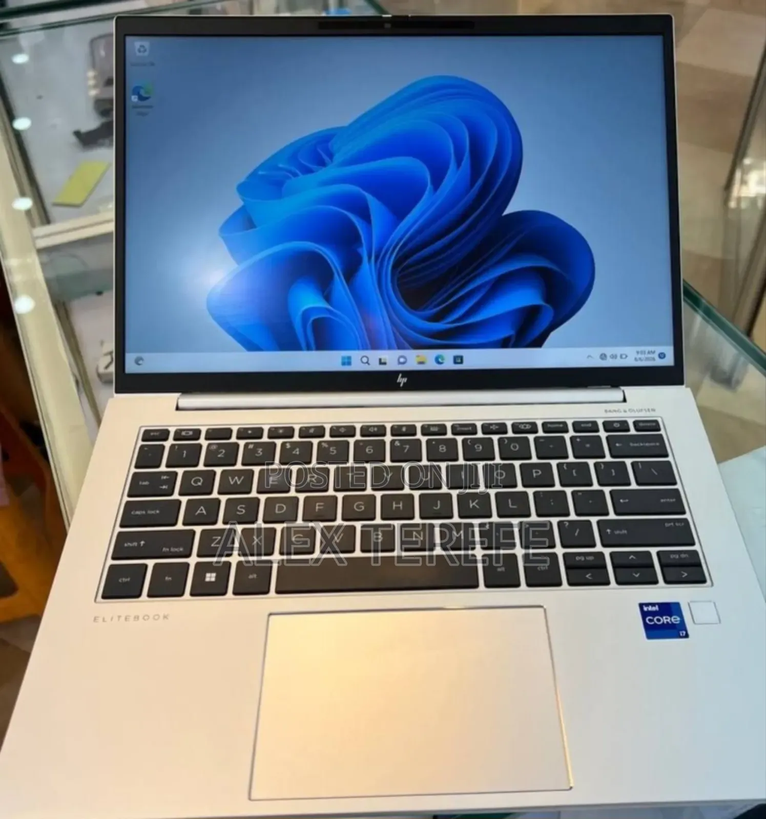 New Laptop HP EliteBook 840 G9 16GB Intel Core i7 SSD 512GB