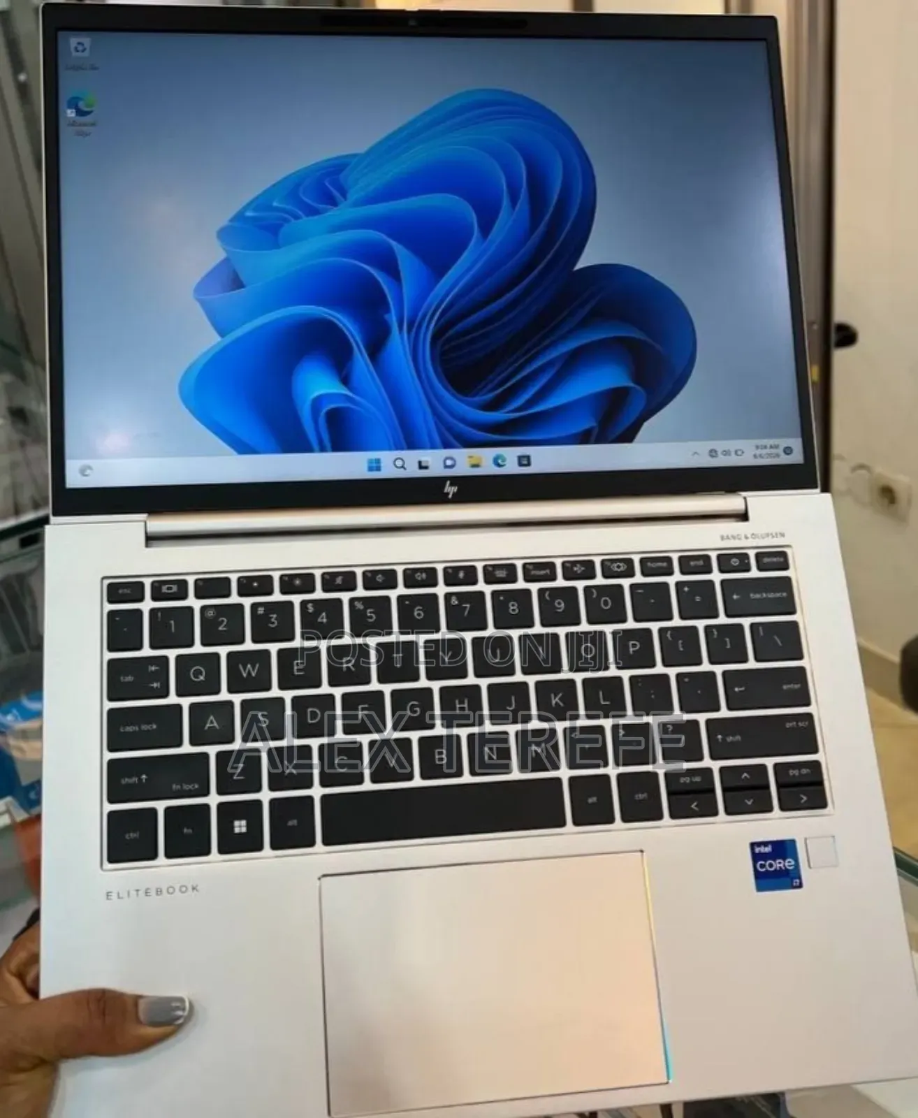 New Laptop HP EliteBook 840 G9 16GB Intel Core i7 SSD 512GB
