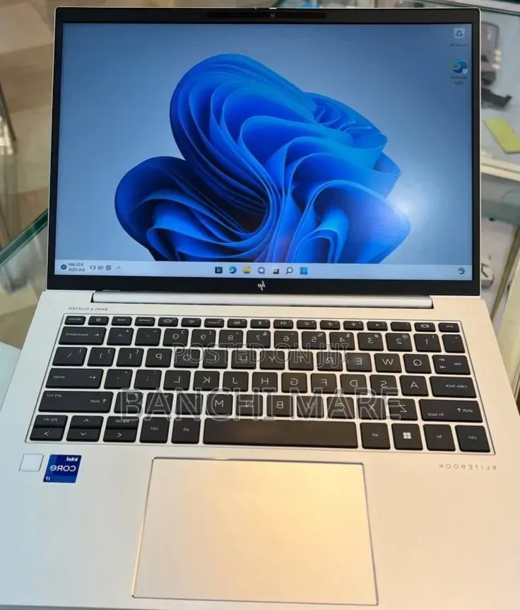 New Laptop HP EliteBook 840 G9 16GB Intel Core i7 SSD 512GB