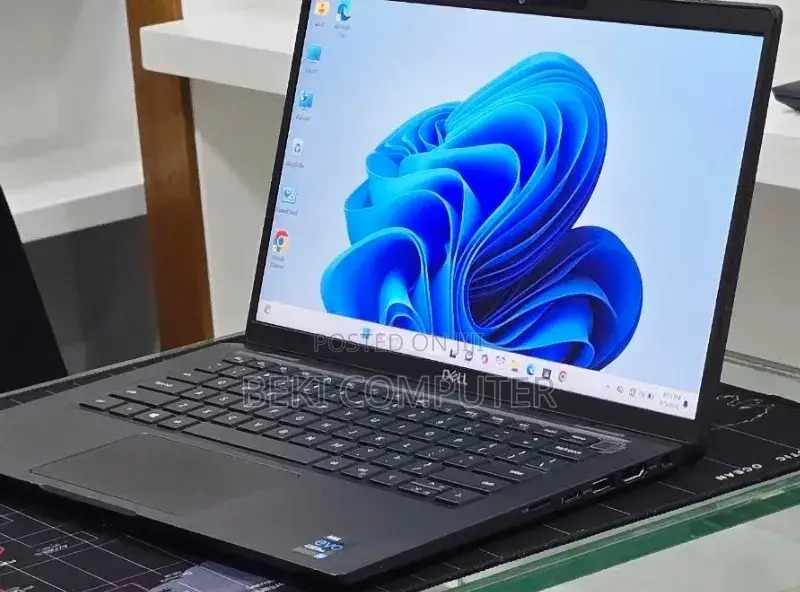 New Laptop Dell Latitude 7420 16GB Intel Core i5 SSD 512GB