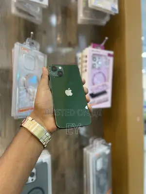 Apple iPhone 13 128 GB Green