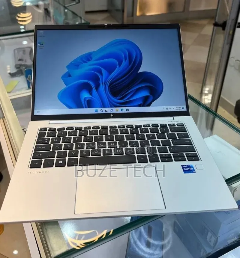 New Laptop HP EliteBook 840 G9 16GB Intel Core i7 SSD 512GB