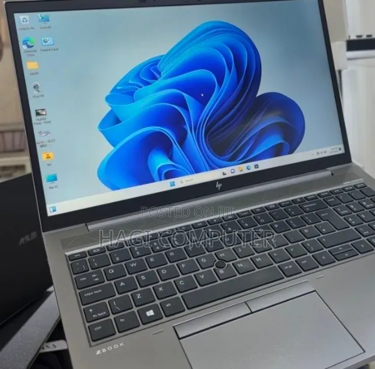 New Laptop HP ZBook 14 16GB Intel Core i7 SSD 512GB