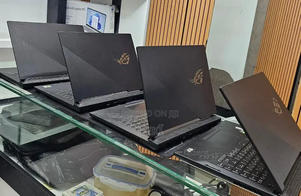 New Laptop Asus ROG Strix G15 16GB Intel Core i7 SSD 512GB