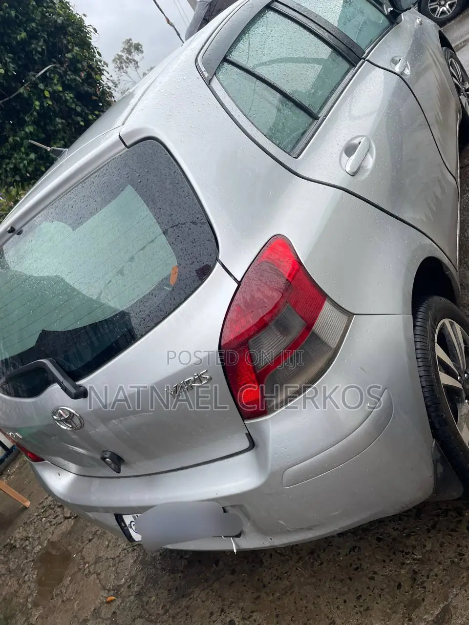 Toyota Yaris 2010 Silver