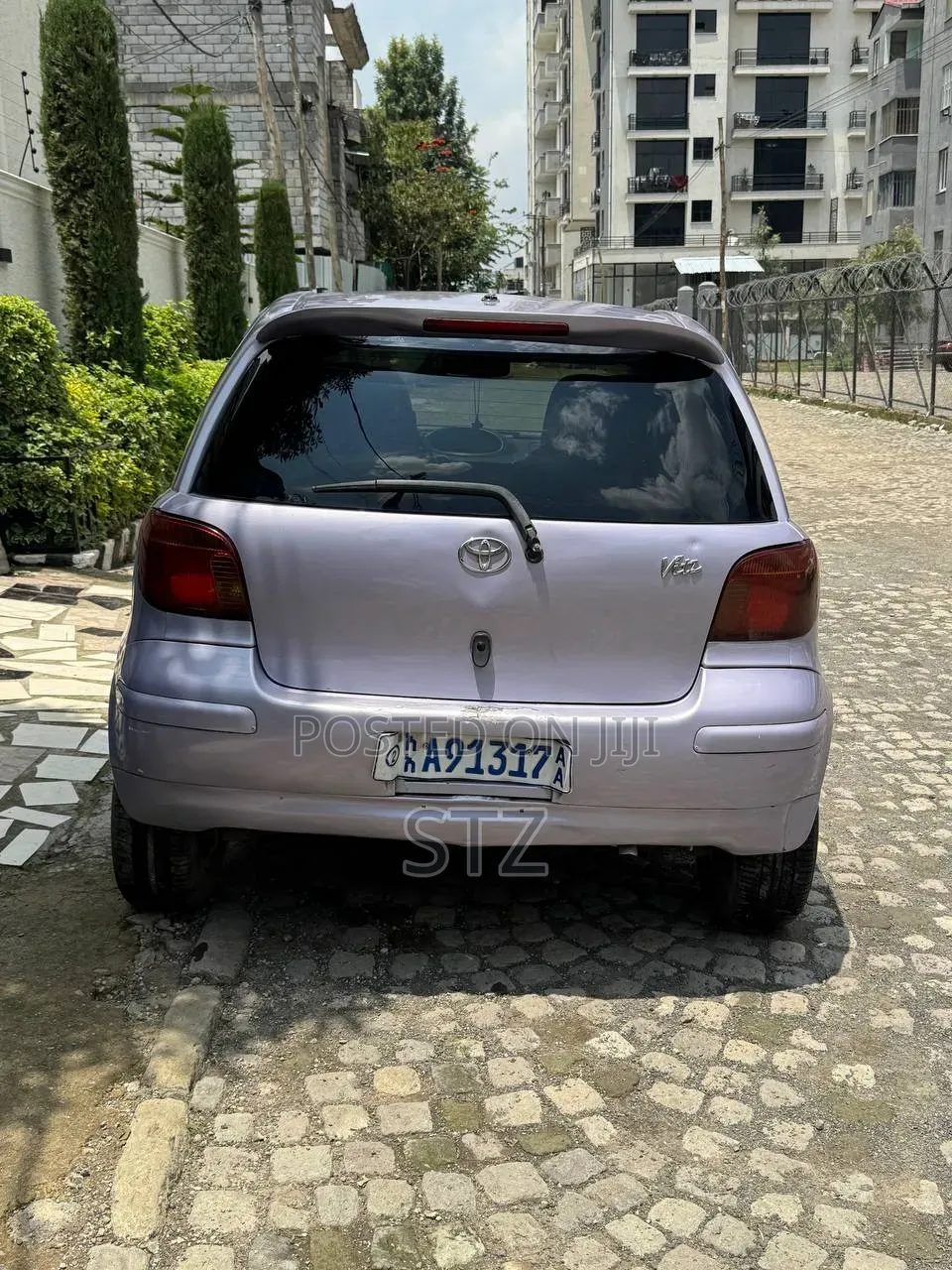 Toyota Vitz 2004 Purple