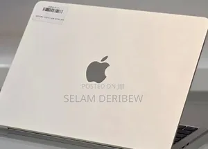 New Laptop Apple MacBook Air 2025 M4 16GB Apple M4 SSD 256GB