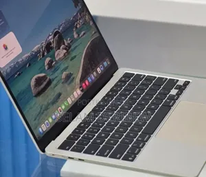 New Laptop Apple MacBook Air 2025 M4 16GB Apple M4 SSD 256GB