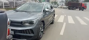 Volkswagen ID.6 2022 Gray