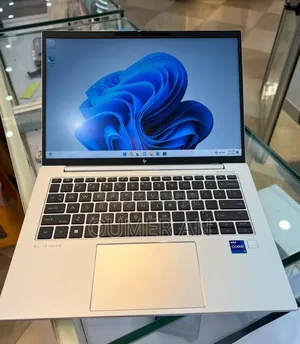 New Laptop HP EliteBook 840 G9 16GB Intel Core i7 SSD 512GB