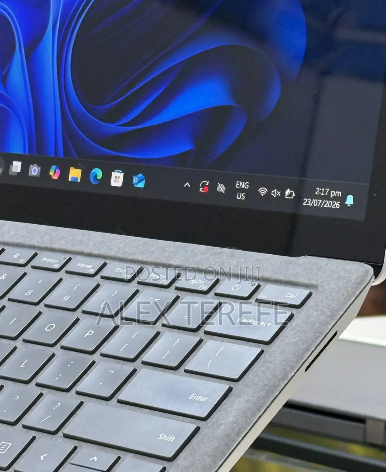 New Laptop Microsoft Surface Laptop 4 16GB Intel Core i7 SSD 512GB