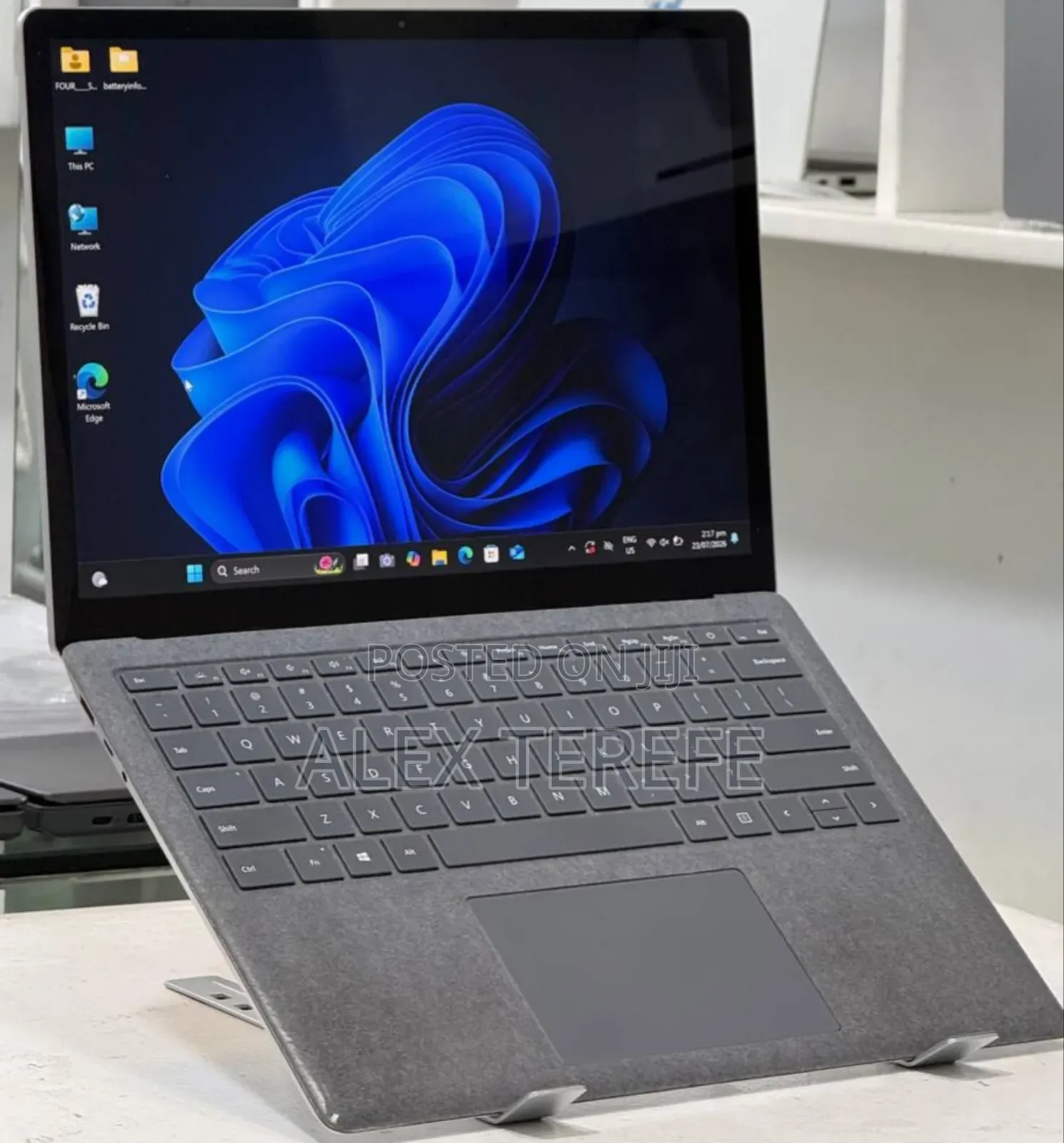 New Laptop Microsoft Surface Laptop 4 16GB Intel Core i7 SSD 512GB