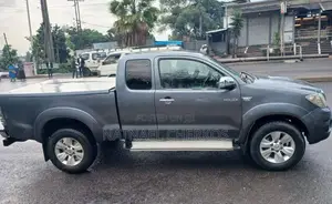 Toyota Hilux 2020 Gray