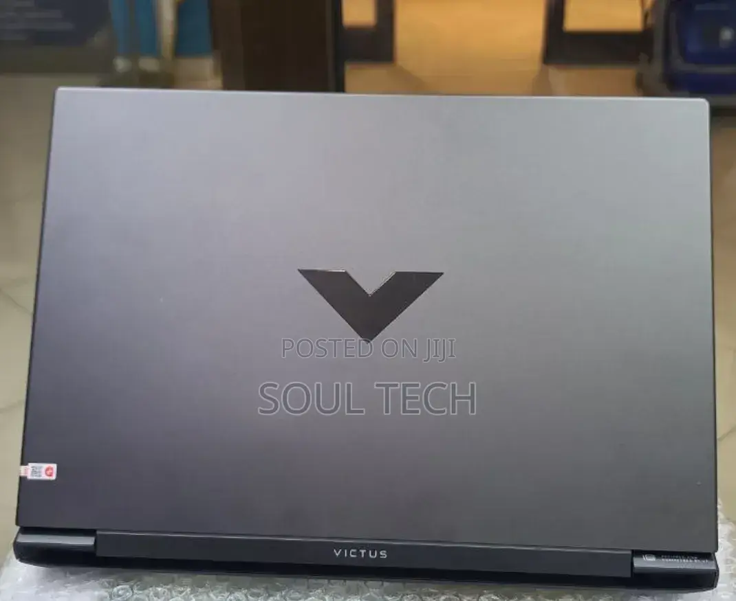 New Laptop HP Victus 16 16GB Intel Core i7 SSD 1T