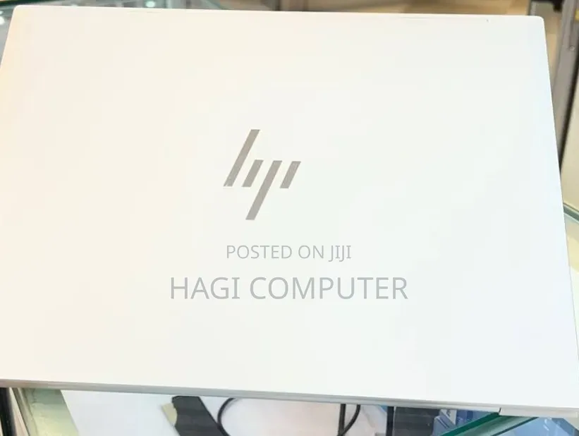 New Laptop HP EliteBook 840 G9 16GB Intel Core i7 SSD 512GB
