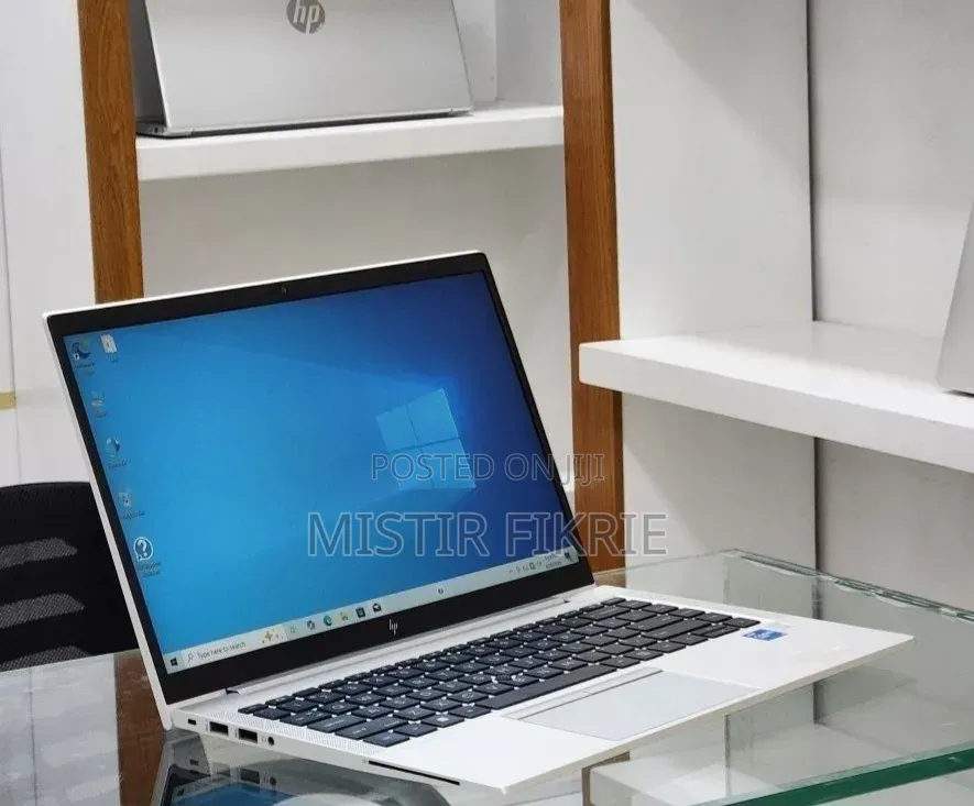 New Laptop HP EliteBook 840 G8 16GB Intel Core i7 SSD 512GB