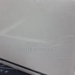 New Laptop Apple MacBook Air 2025 M4 16GB Apple M4 SSD 512GB